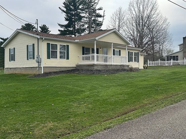 Photo of 196 Alpine Ct, Mineral Wells, WV