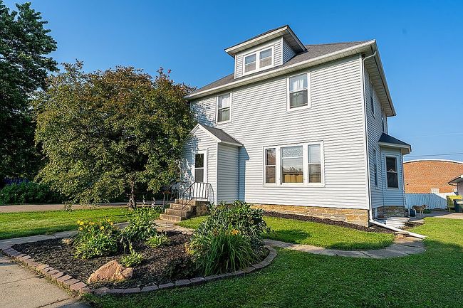 30 1st Ave Sw, Elgin, MN