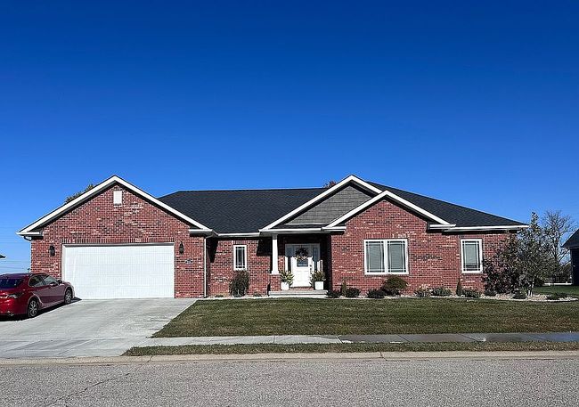 Preview of property located at 3534 Regents Ct