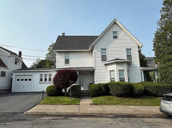Photo of 144 N Laurel St, Hazleton, PA
