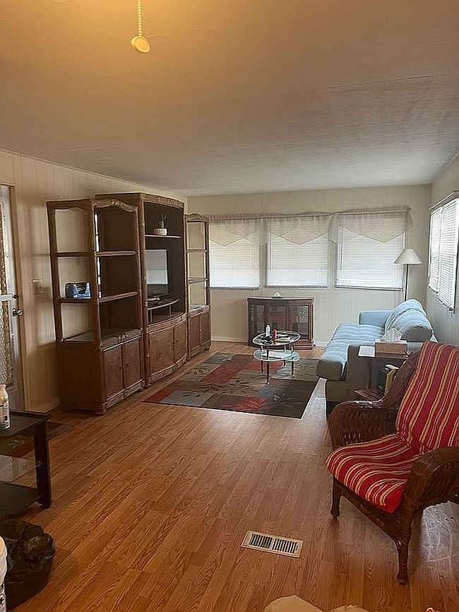 Image of 6354 Birch Ln
