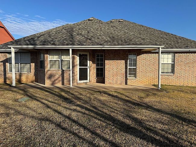 Image of 3413 Canterbury Ave
