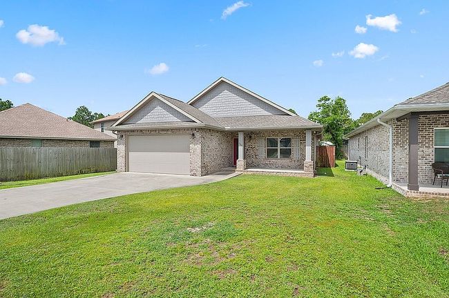 Additional photo 1 of property located at 725 Upper Heron Way