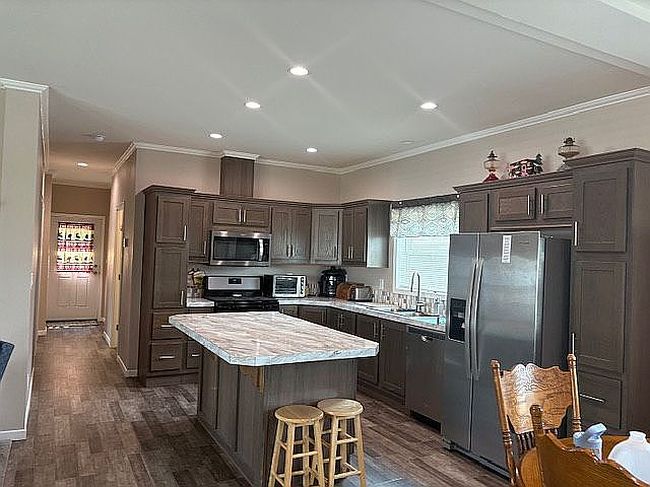 Image of 9602 Bishop Dr #12