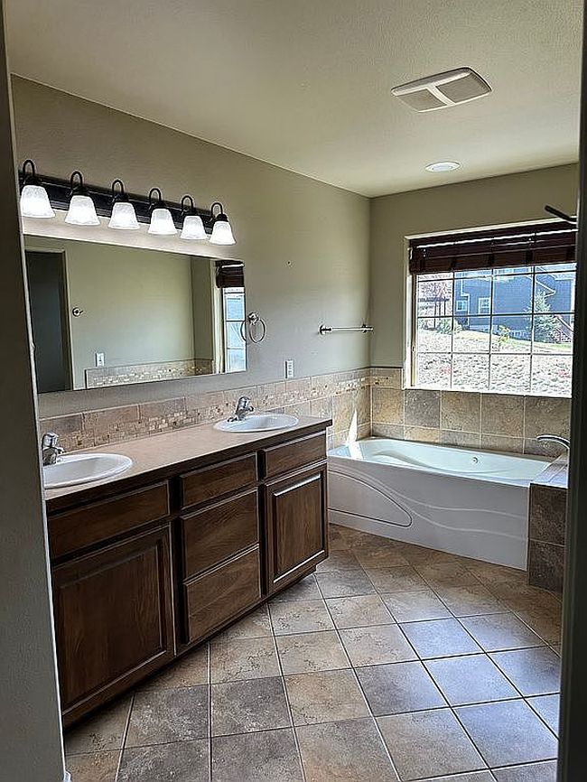 Photo of 2609 Granville St, Moscow, ID