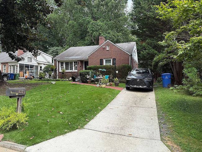 Photo of 1373 Greenland Dr Ne, Atlanta, GA