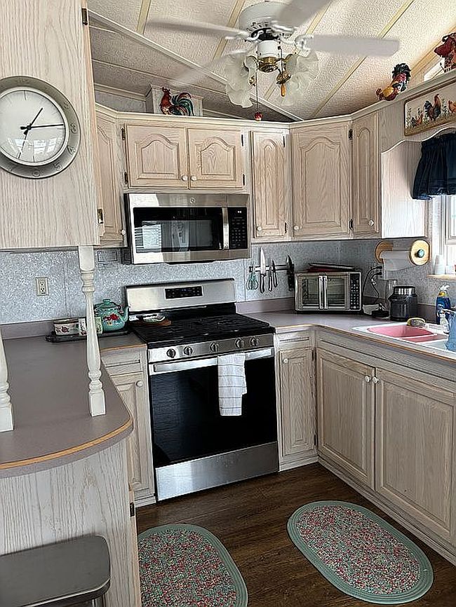 Photo of 831 S Main St Unit 93, Au Gres, MI