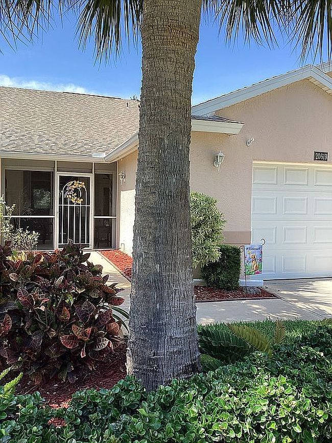Photo of 20619 Country Barn Dr, Estero, FL