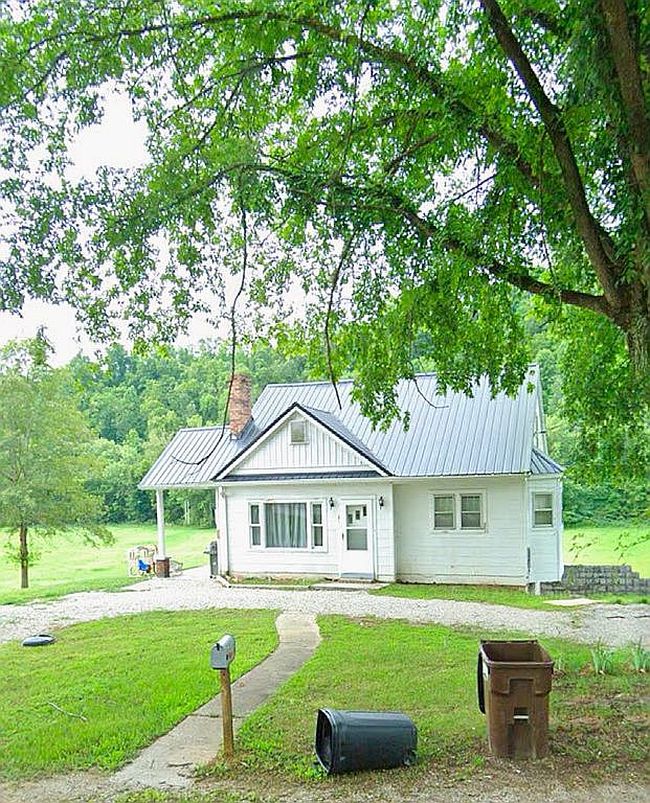 Photo of 6155 Highway 460 W, Salyersville, KY