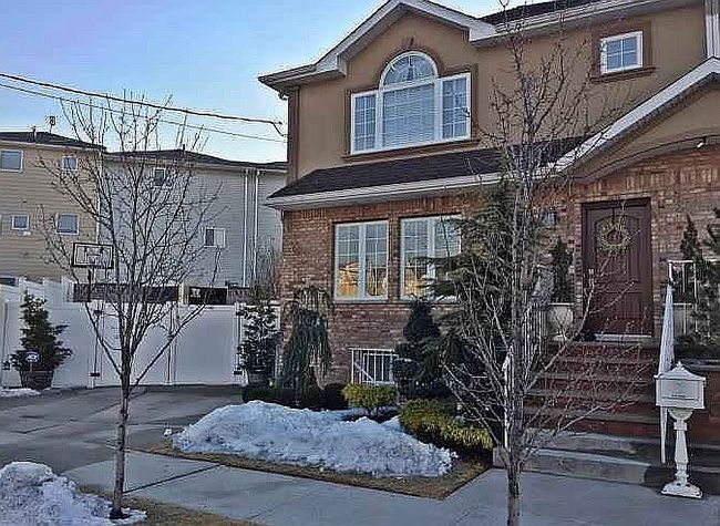 Photo of 126 Hurlbert St, Staten Island, NY