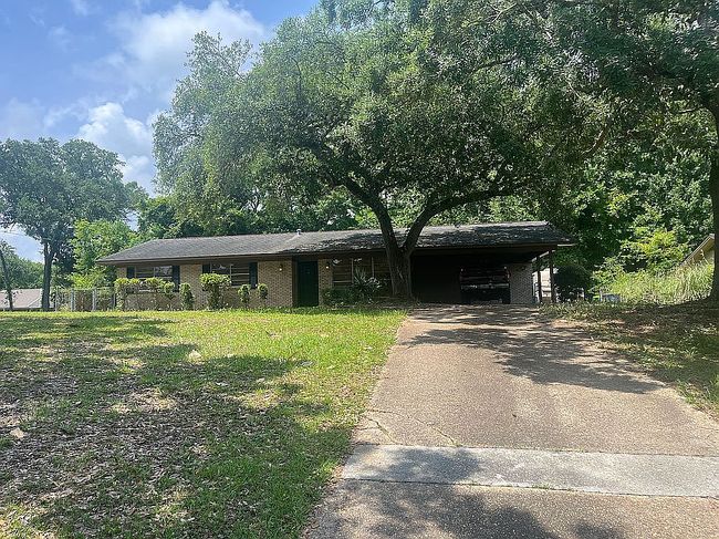 Photo of 13012 Hanover Dr, Ocean Springs, MS