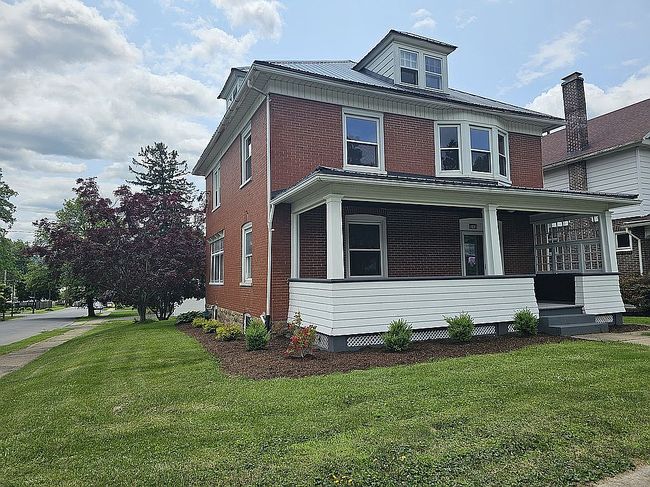 Photo of 298 Woodland Ave, Williamsport, PA