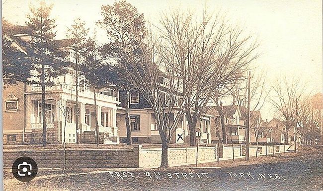 Image of 605 E 9th St