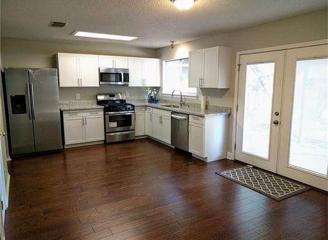 Preview of property located at 2106 Logan Dr
