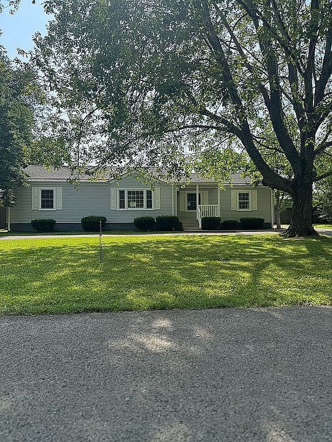 Photo of 132 Highland Dr, Winchester, TN