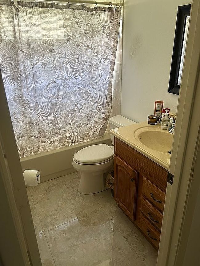 Photo of 1909 Castle Bay Ct, Oldsmar, FL