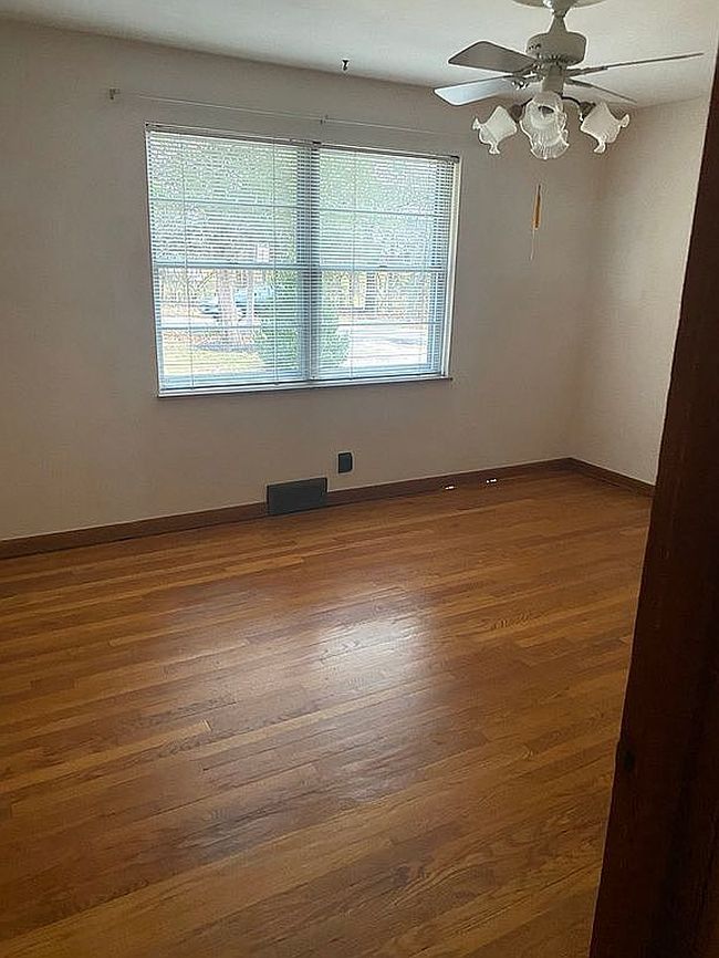 Photo of 3029 Yaeger Rd, Saint Louis, MO