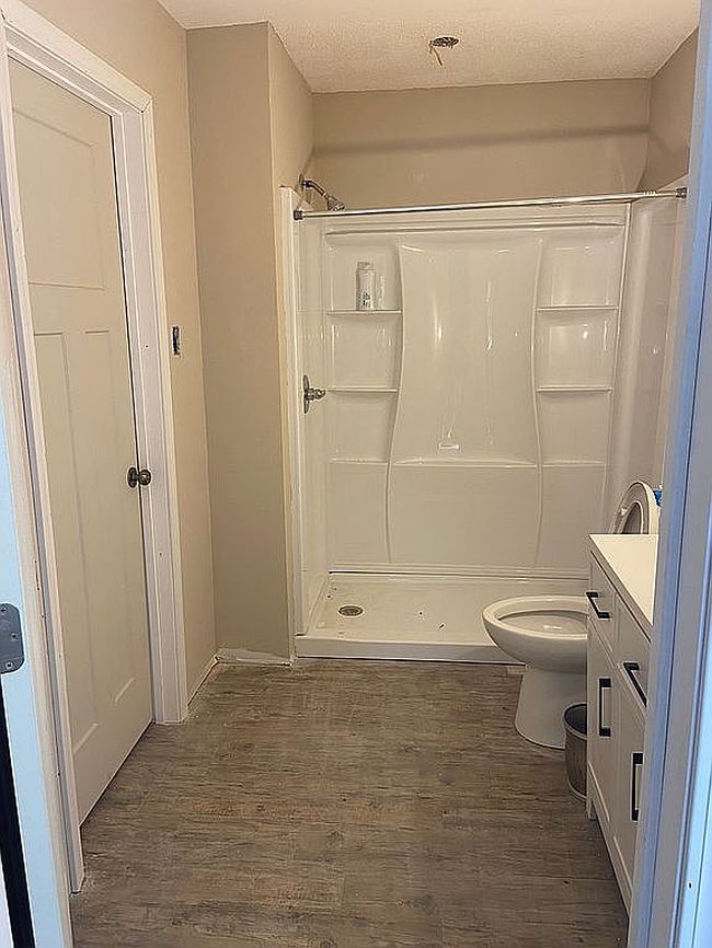 Preview of property located at 16130 Pinegrove Rd