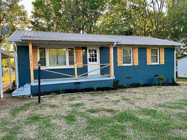 Preview of property located at 146 Maywood Dr