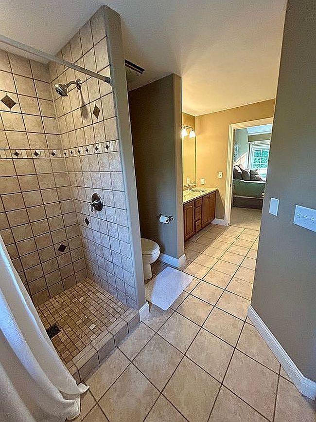Photo of 1368 Timberlake Ct, Cedar Rapids, IA