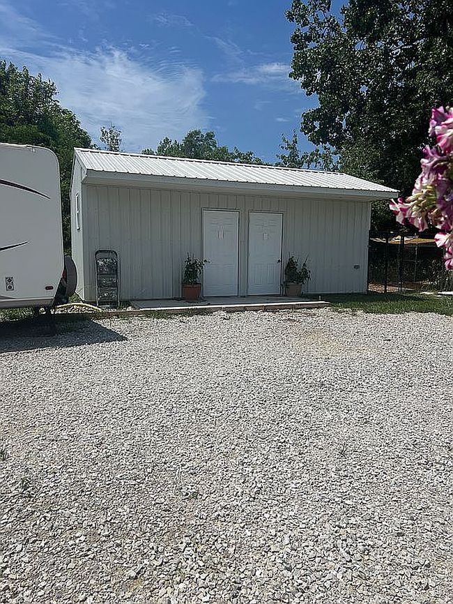 Image of 302 N 13th St