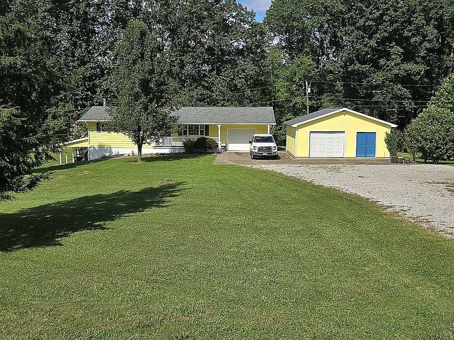 Photo of 375 Slate Creek Rd, Elizabeth, WV