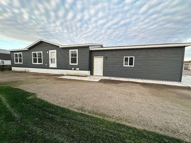 Photo of 1421 Fox Dr Se, Mandan, ND