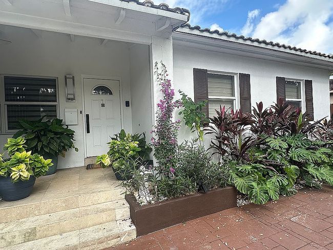 Photo of 1519 Washington St, Hollywood, FL