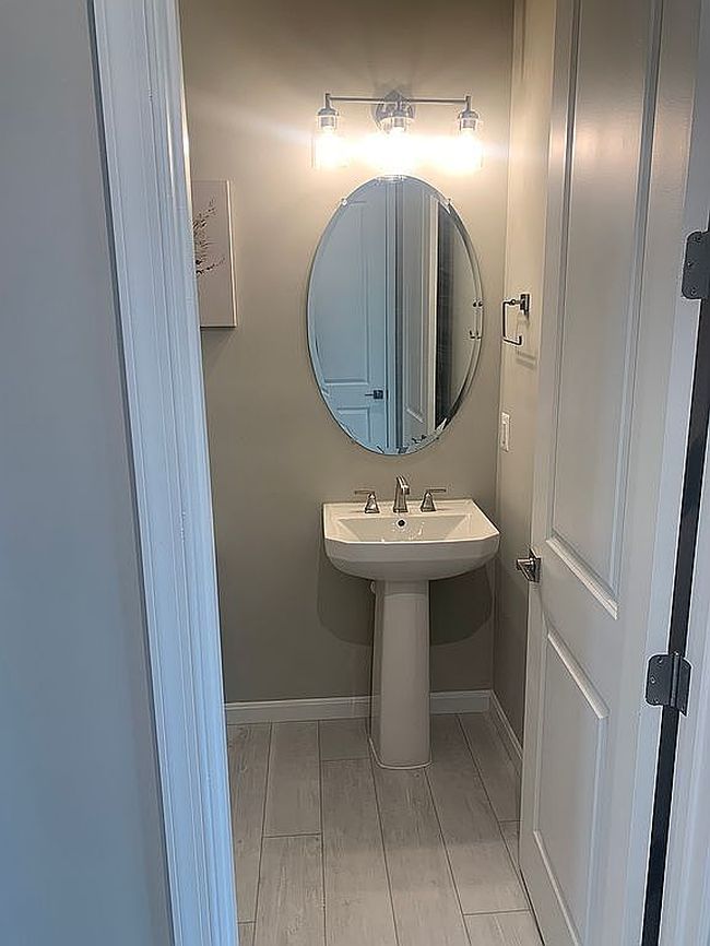 Image of 2052 Mandarin Dr