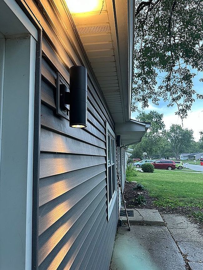 Image of 2804 Lawndale Dr