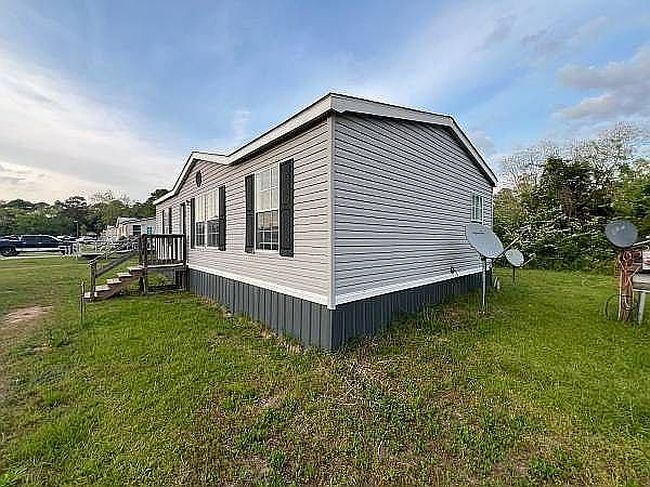 Preview of property located at 23 E Gate Dr