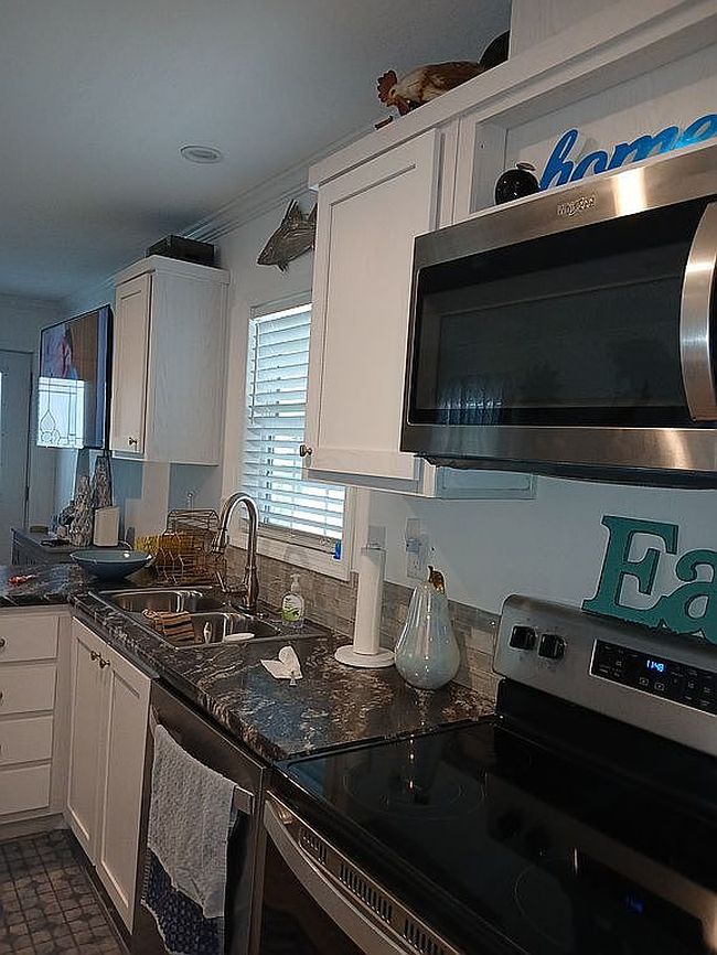 Image of 1200 Highway 27 N #105