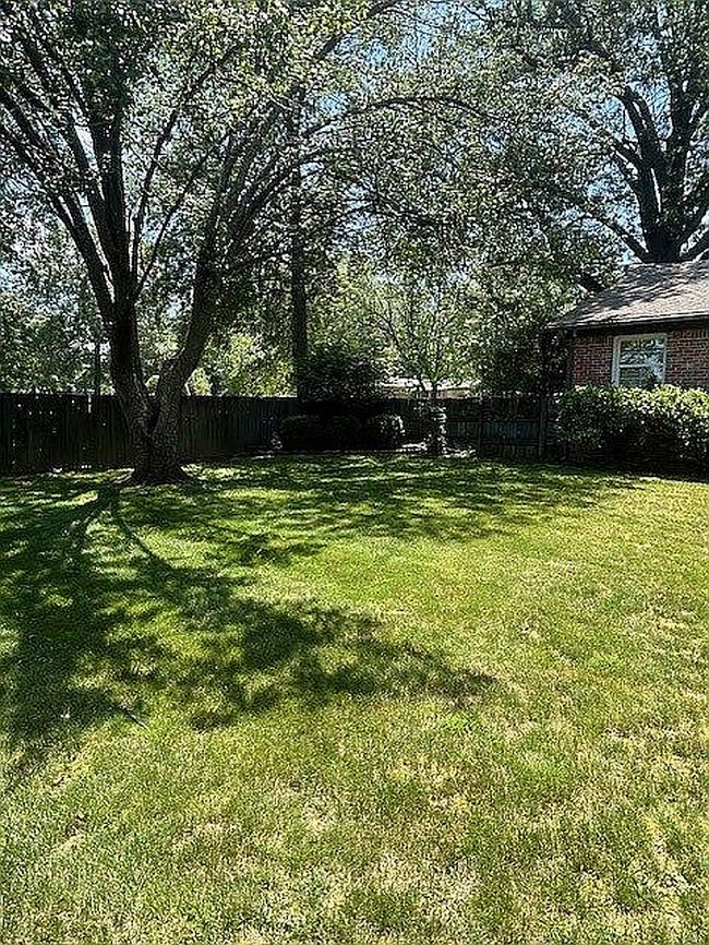 Photo of 1505 S Mount Olive St, Siloam Springs, AR