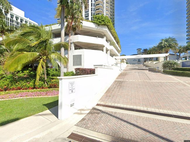 Image of 4779 Collins Ave Apt 2106