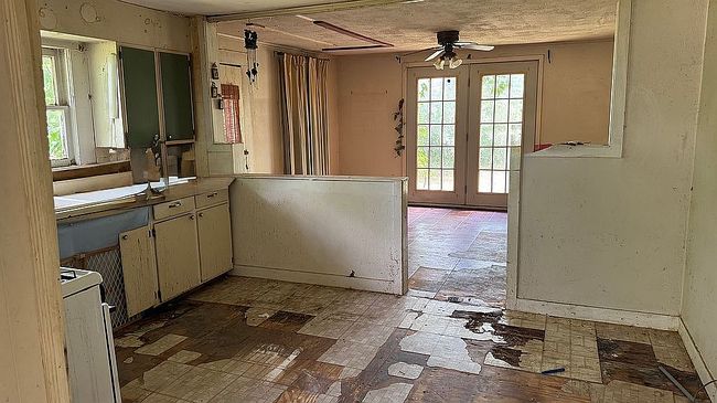 Photo of 167 W Reed St, Frankston, TX