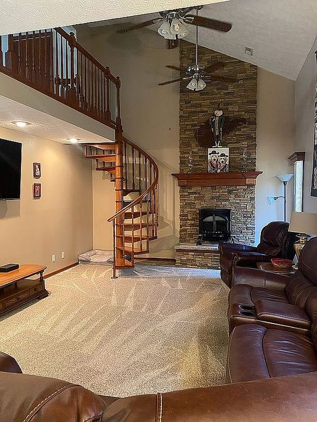 Photo of 6 Dover St, Winfield, WV