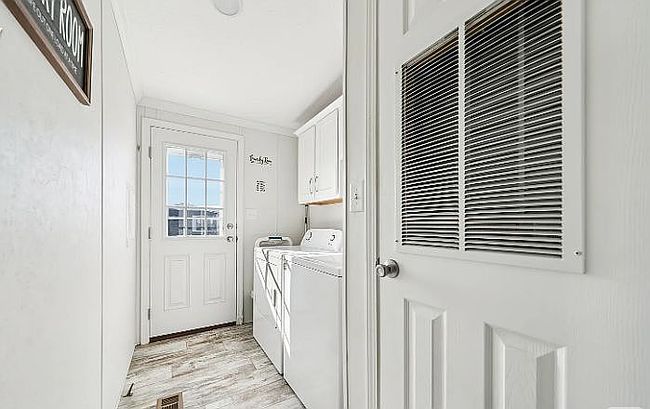 Photo of 4413 Hurontario Trl, Niagara Falls, NY