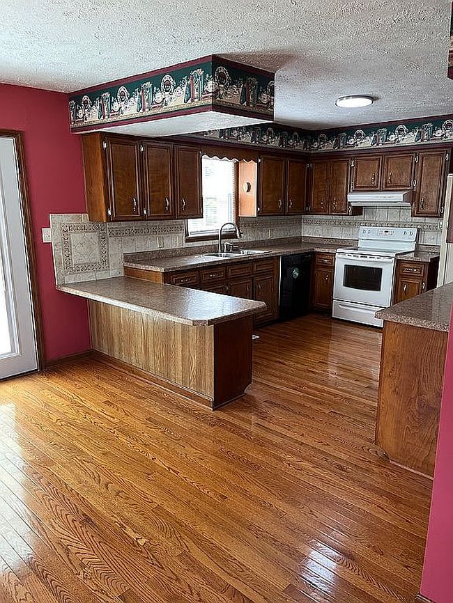 Photo of 1230 Broadway Ave, Smith Mills, KY