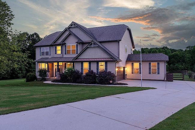 Photo of 26 Fancy Ln, Travelers Rest, SC