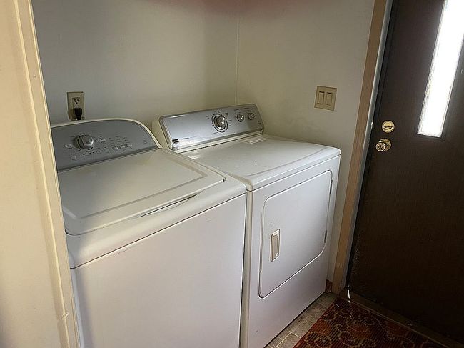 Photo of 92 Breezy Trl, Rossville, GA