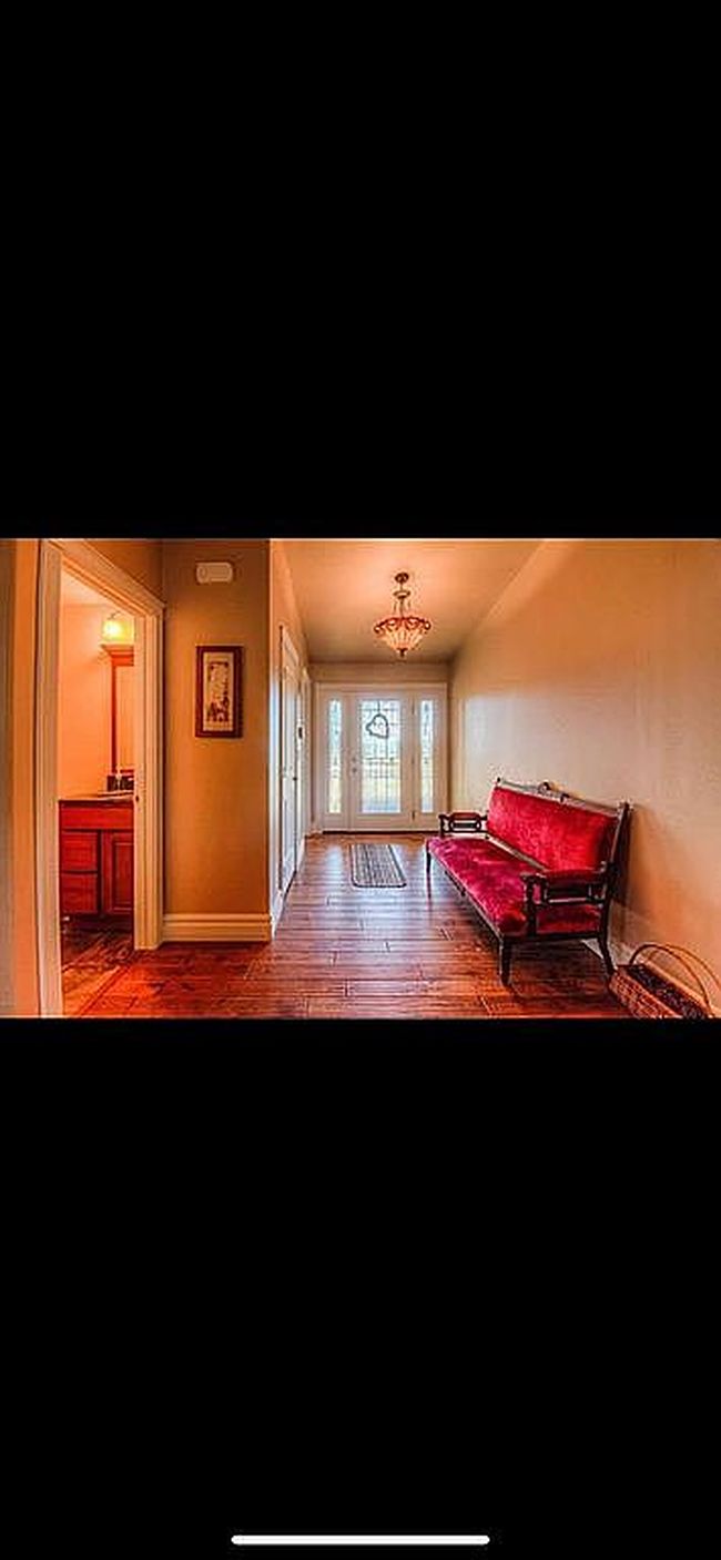 Additional photo 1 of property located at 712 Merwin Ct