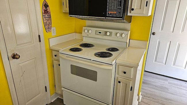 Image of 4823 Pinedale Blvd