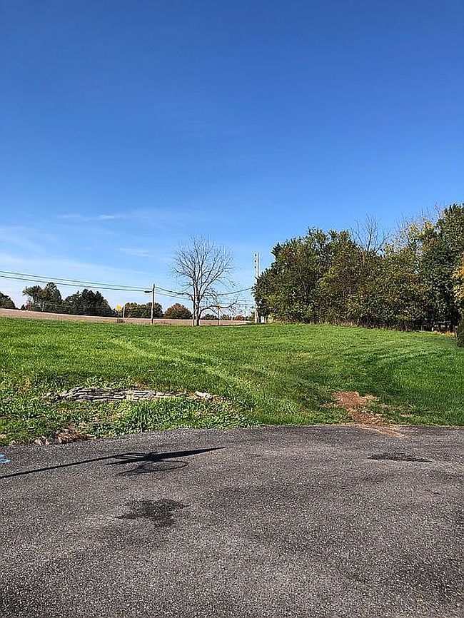 Image of Springhouse Dr #42