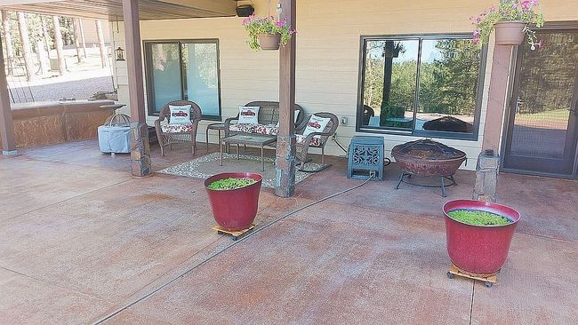 Photo of 10 Pine Tree Rd, Newcastle, WY