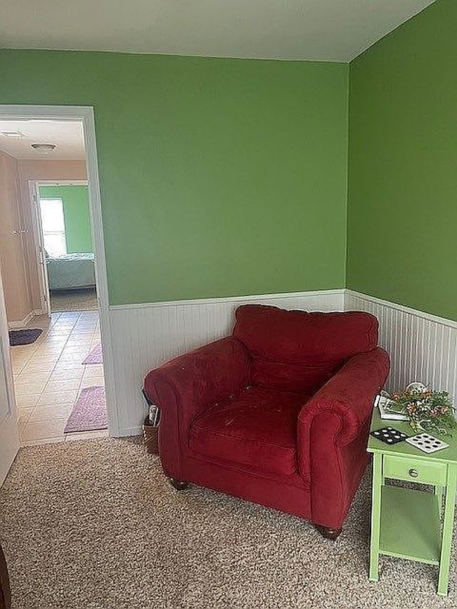 Image of 105 Red Oak Way