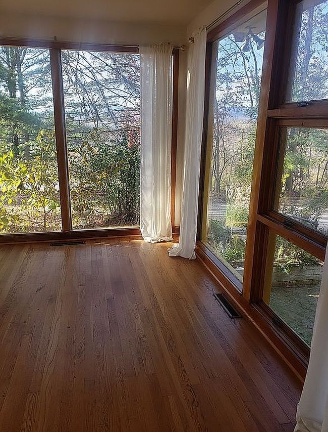 Additional photo 3 of property located at 1091 Amelia Ave