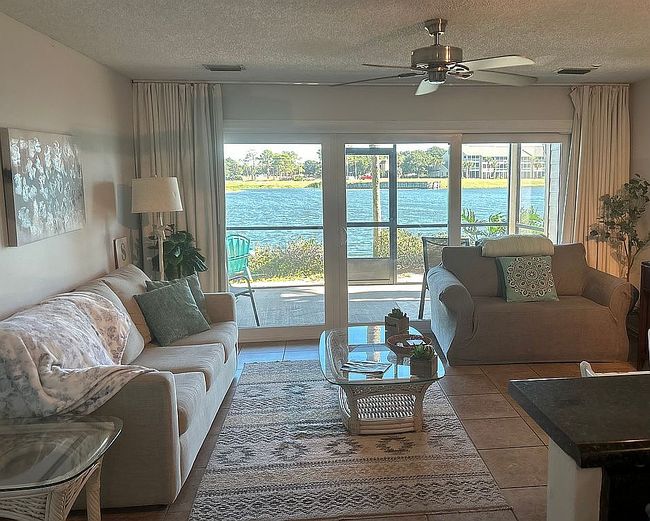 Image of 135 Driftwood Bay S Unit 113