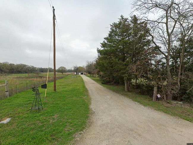 Photo of 311 County Road 3219, Wills Point, TX