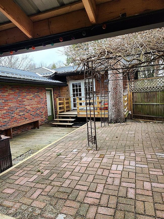 Image of 459 Linden Ave