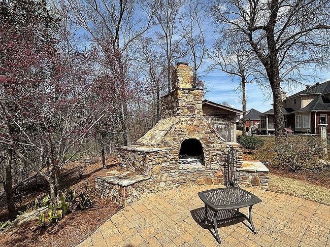 Image of 433 Woodward Rd